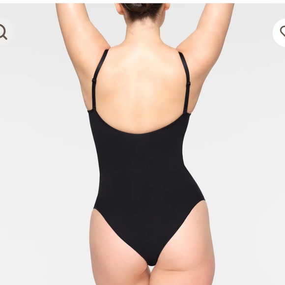 Skims shape wear bobysuit - Picture 3 of 4